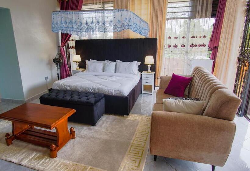 Hutland Hotel Garuga