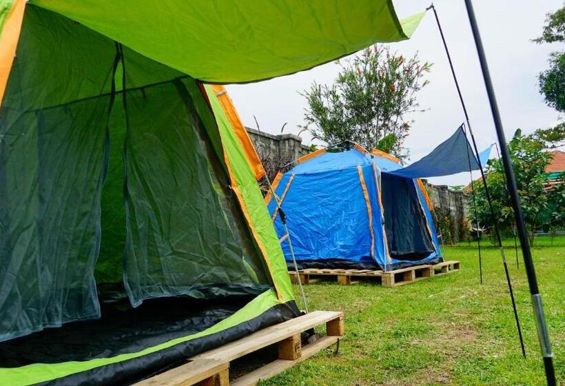 Hutland Hotel Garuga