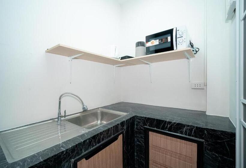 ペンション ฺbaan Waru Seaview Villa