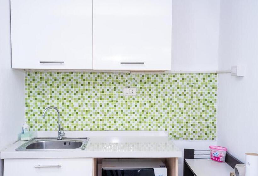 ペンション ฺbaan Waru Seaview Villa