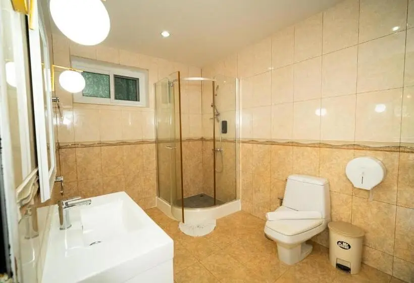 Majatalo ฺbaan Waru Seaview Villa