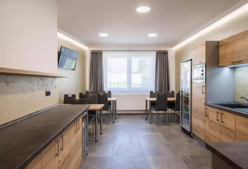 Majatalo Penzion 2 Sklepy