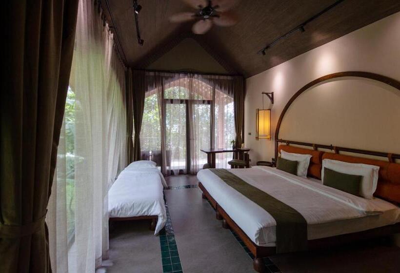 استراحتگاه Maida Lodge