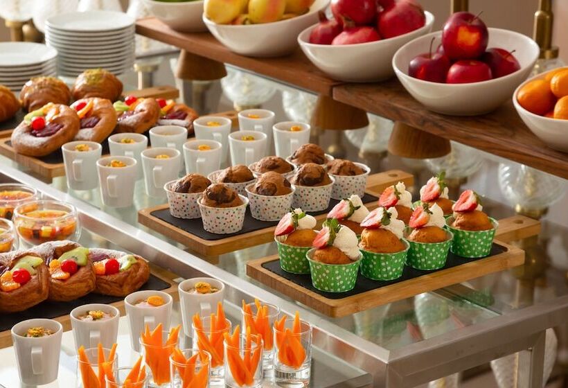 Badamdar Hotel And Residences