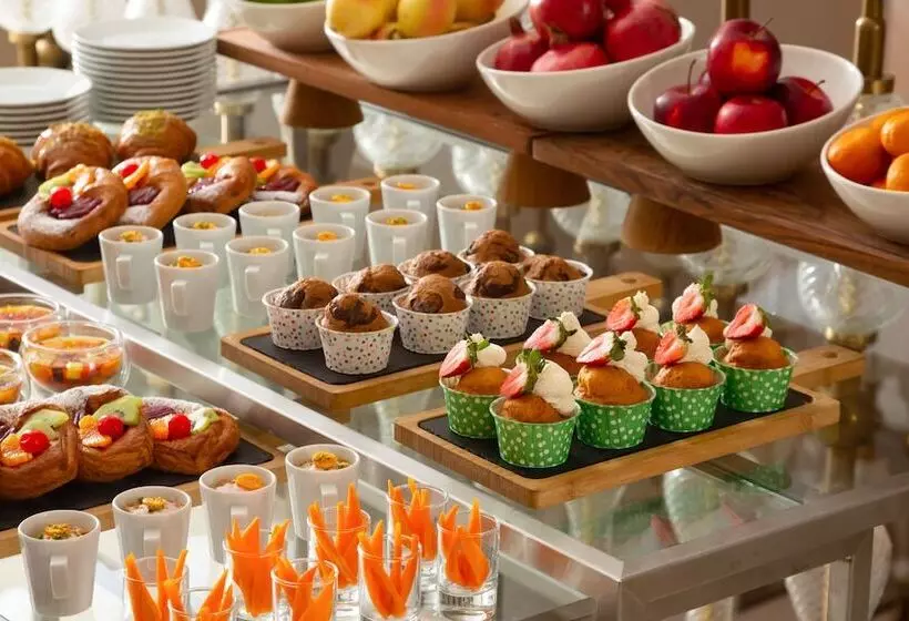 Badamdar Hotel And Residences