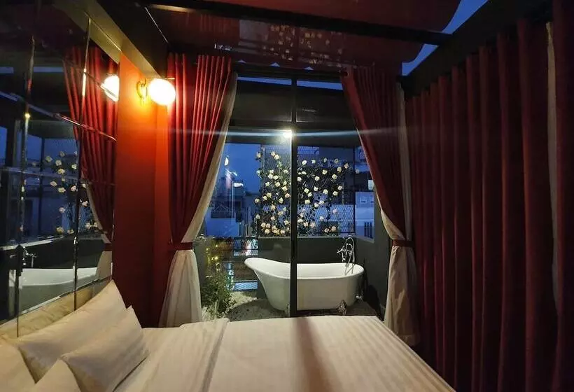 Language Exchange Hotel 3