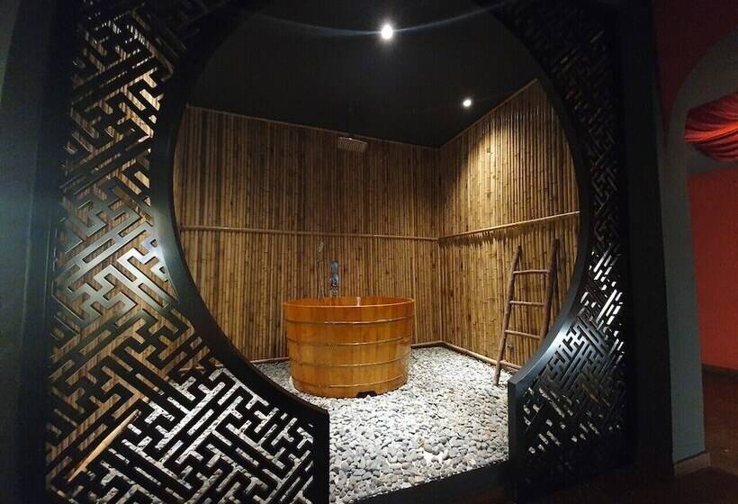 Language Exchange Hotel 3