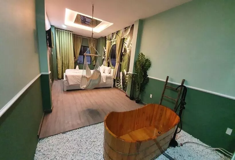 Language Exchange Hotel 3