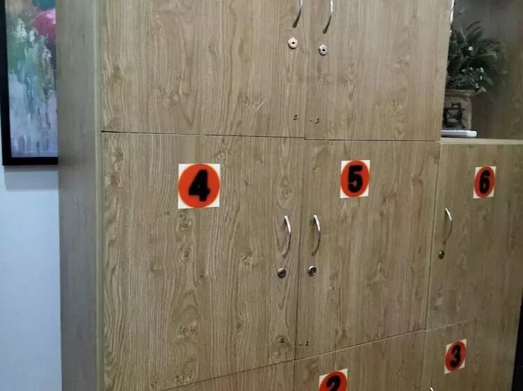 Language Exchange Hotel 3