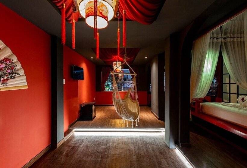 Language Exchange Hotel 3