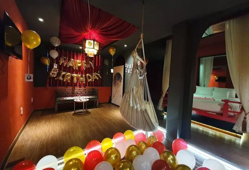 Language Exchange Hotel 3