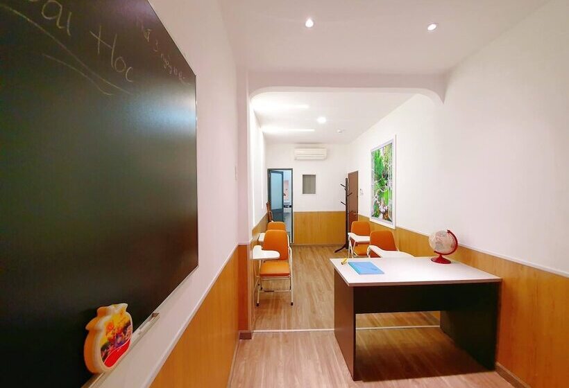 Language Exchange Hotel 3