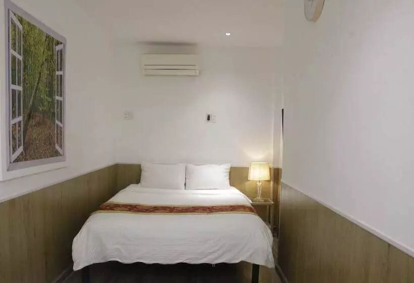 Language Exchange Hotel 3