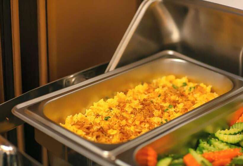 Media Central Hotel & Spa