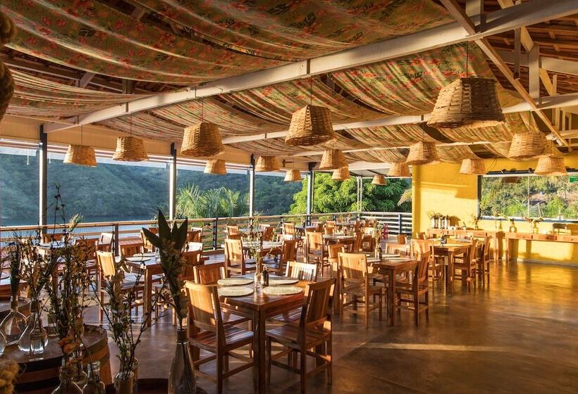 Отель Pousada Piratas Do Barro Branco