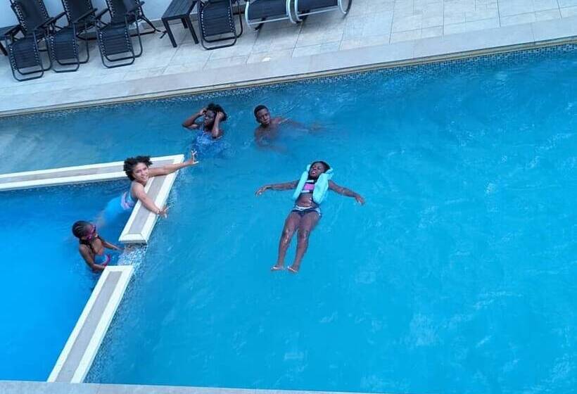 בית מלון כפרי Tallahassee Boulervard