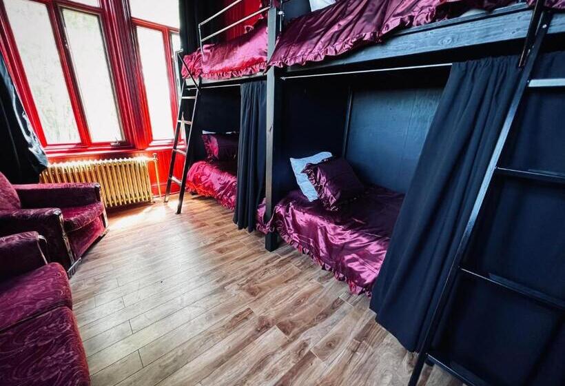 ユースホステル Auberge Du Bon Yeu