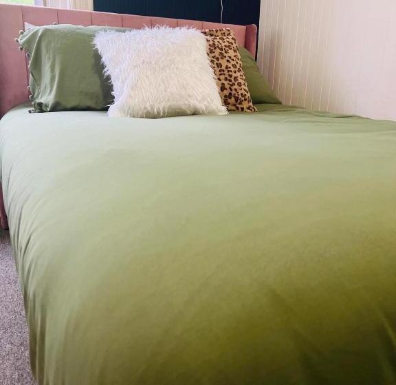 ユースホステル Auberge Du Bon Yeu