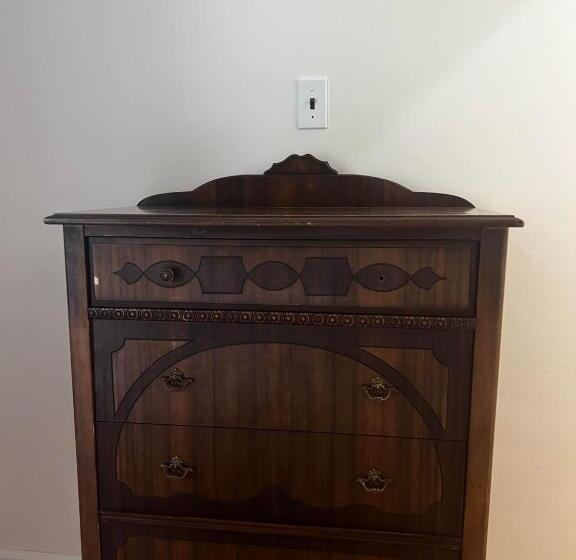 ユースホステル Auberge Du Bon Yeu