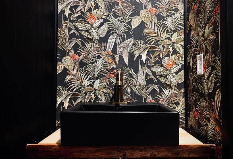 ユースホステル Auberge Du Bon Yeu