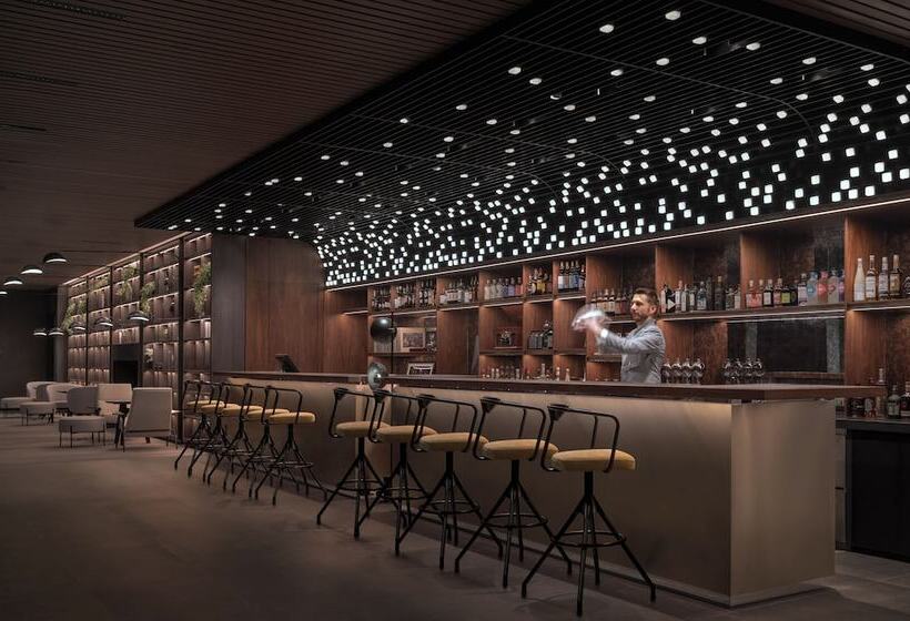 Hotel Jen Shenzhen Qianhai By Shangri La