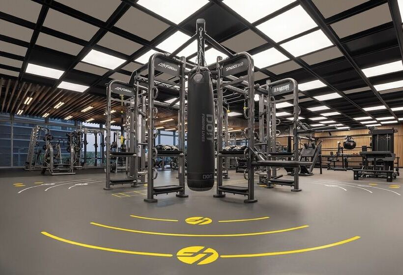 Hotel Jen Shenzhen Qianhai By Shangri La