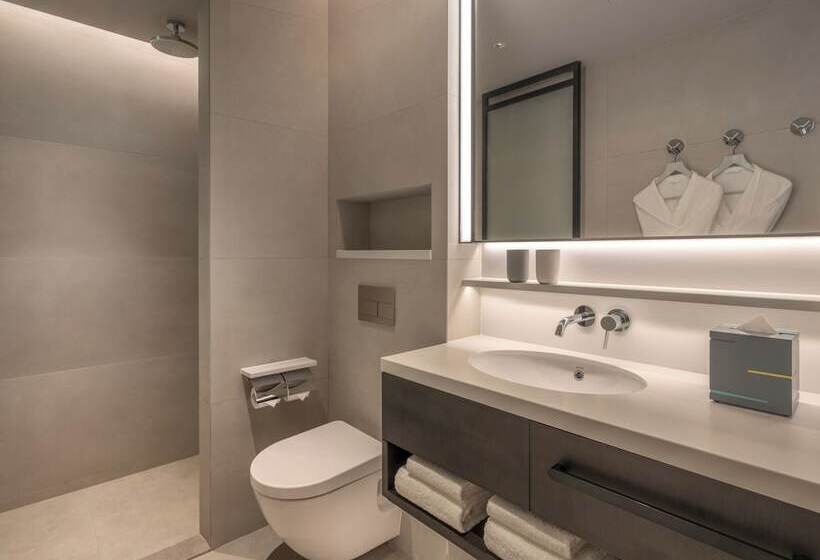 Hotel Jen Shenzhen Qianhai By Shangri La