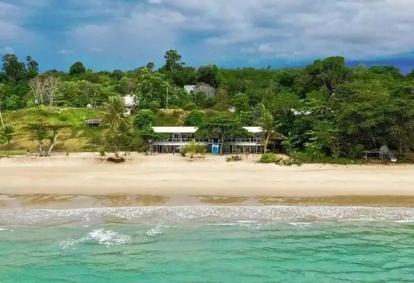 Hotelli Oyo Home 90641 Naga Puri Beach Retreat