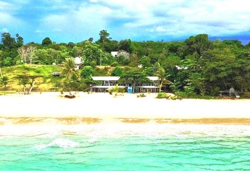 Отель Oyo Home 90641 Naga Puri Beach Retreat