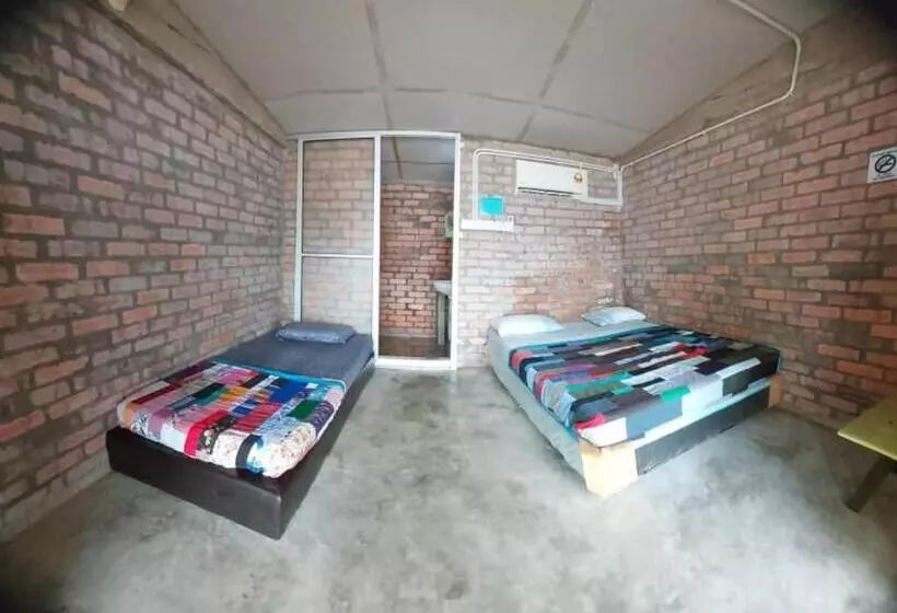 Hotelli Oyo Home 90641 Naga Puri Beach Retreat