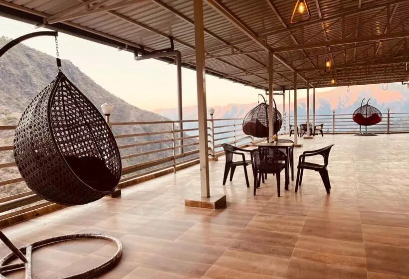 ホテル Sitara Resort, Scenic Mountain View Rooms With Balcony & Terrace