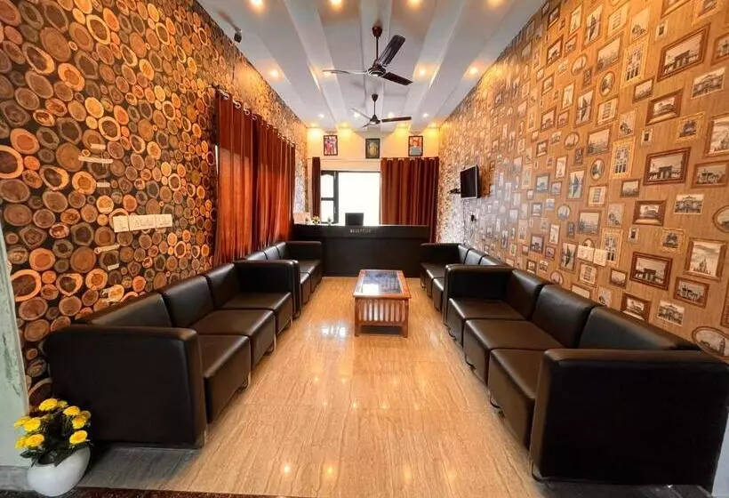 ホテル Sitara Resort, Scenic Mountain View Rooms With Balcony & Terrace