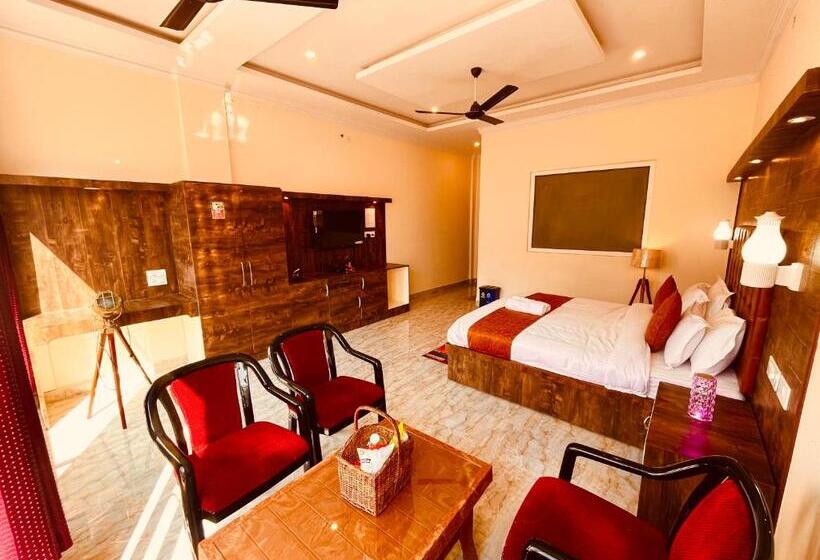 Hotel Sitara Resort, Scenic Mountain View Rooms With Balcony & Terrace