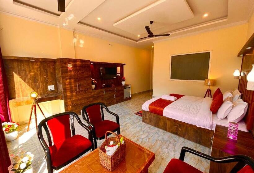 Hotel Sitara Resort, Scenic Mountain View Rooms With Balcony & Terrace