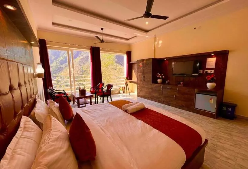 ホテル Sitara Resort, Scenic Mountain View Rooms With Balcony & Terrace