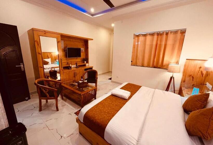 Hotel Sitara Resort, Scenic Mountain View Rooms With Balcony & Terrace
