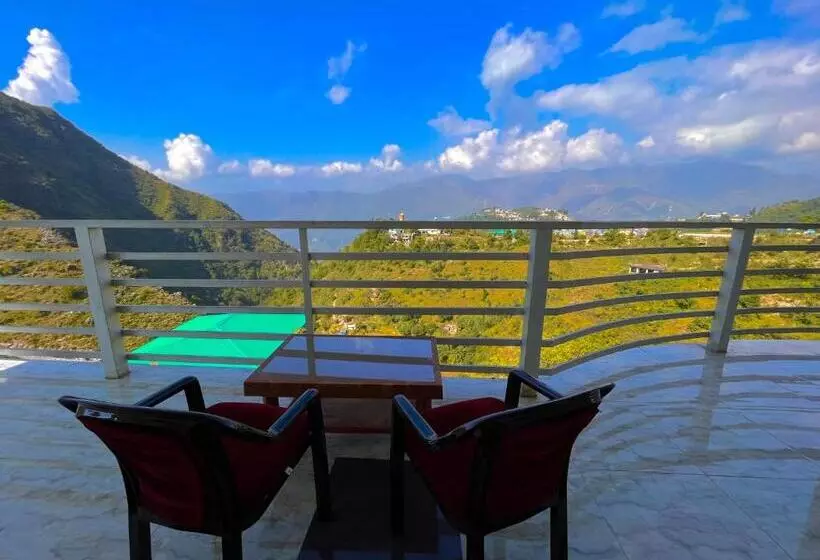 ホテル Sitara Resort, Scenic Mountain View Rooms With Balcony & Terrace