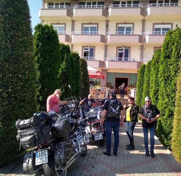 ホテル Vila Toska