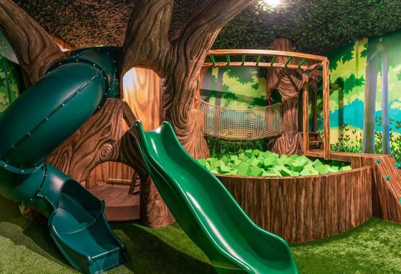 Villatel Village At Solterra Resort