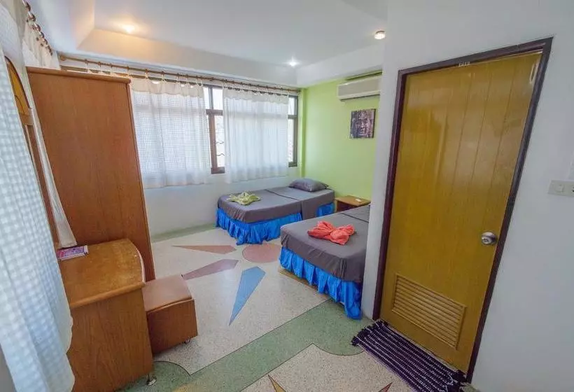 旅馆 Hacienda Backpackers