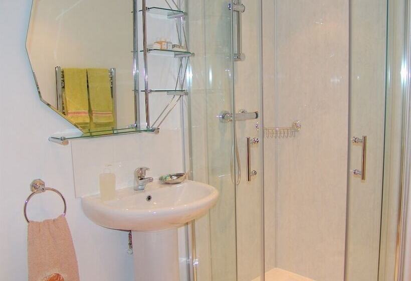 Bed and Breakfast Hazels Roost