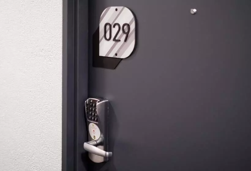 B&b Hotel Cannes La Bocca Plage