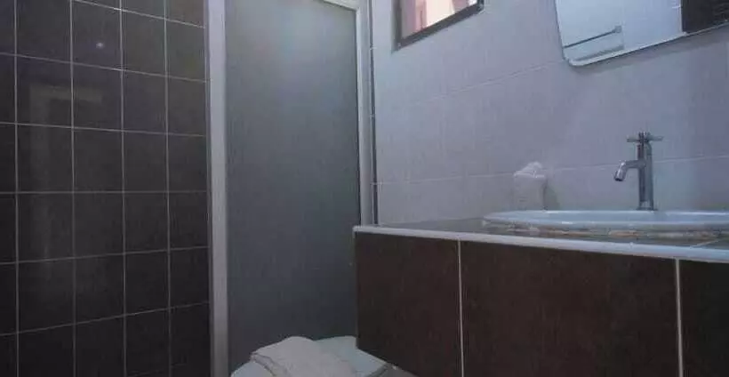 호텔 Buathong Place