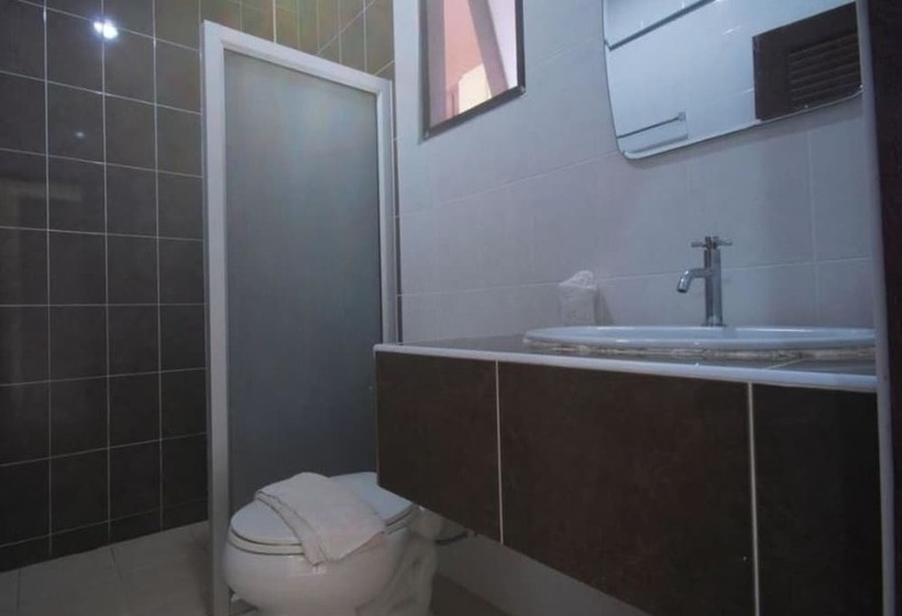 ホテル Buathong Place