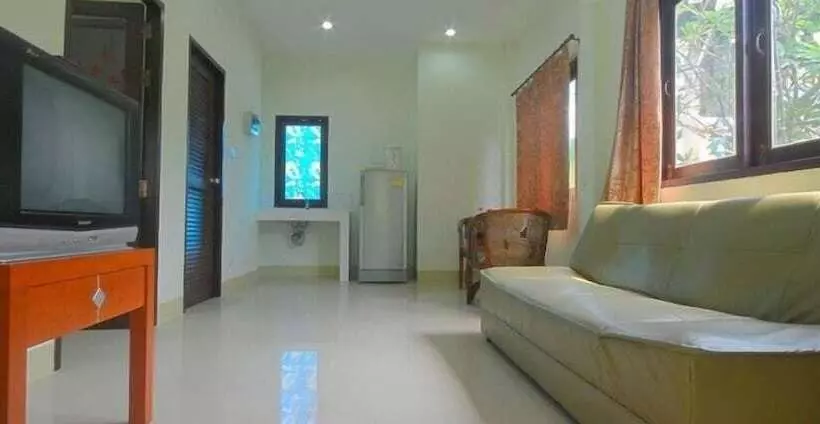 호텔 Buathong Place