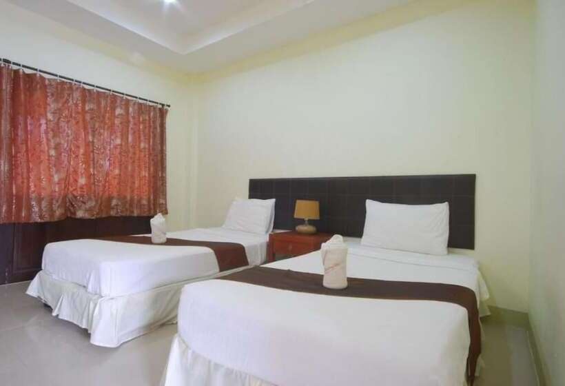 ホテル Buathong Place