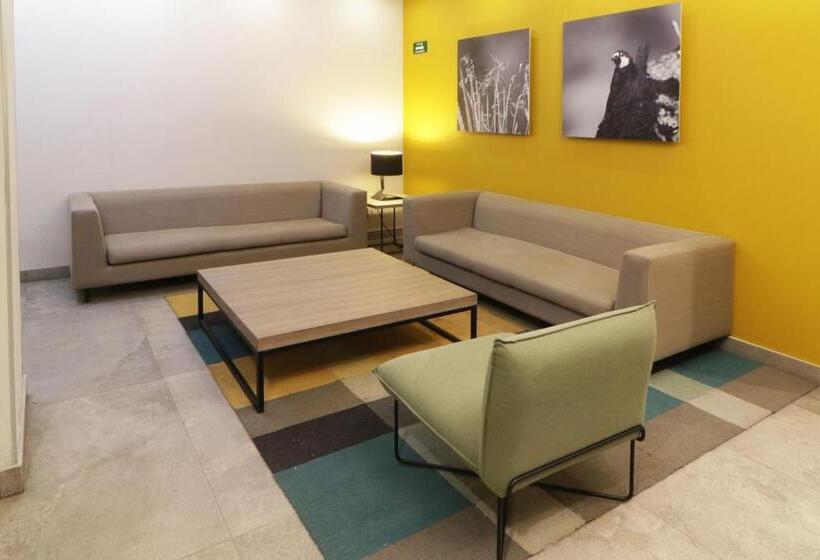 호텔 City Express Plus By Marriott Monterrey Galerías