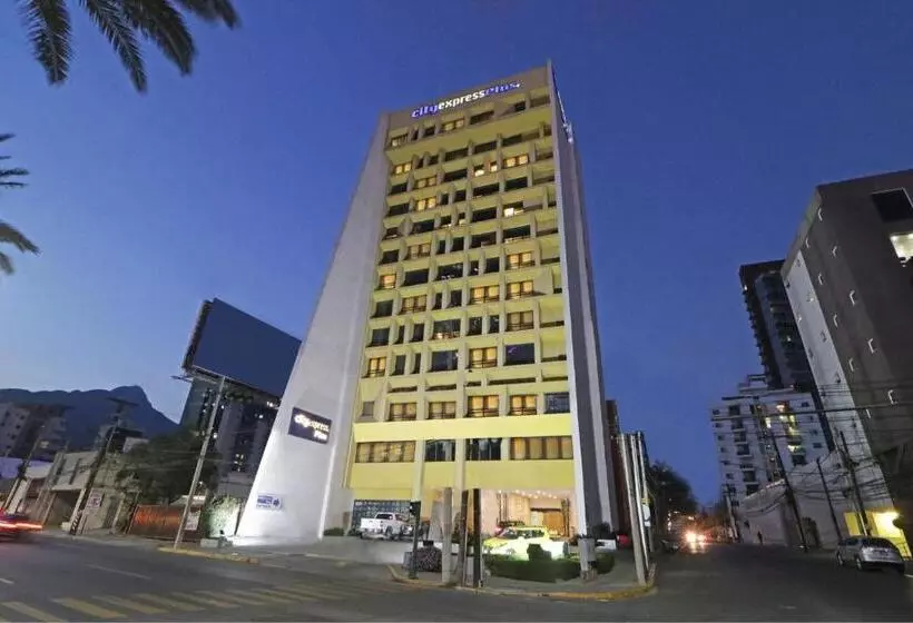 בית מלון כפרי City Express Plus By Marriott Monterrey Galerías
