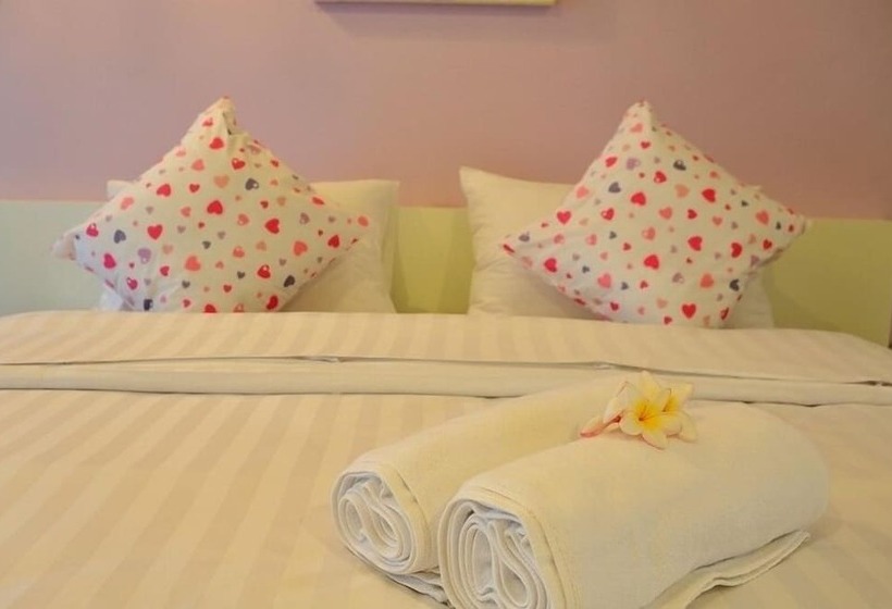 בית מלון כפרי Clear House Phuket