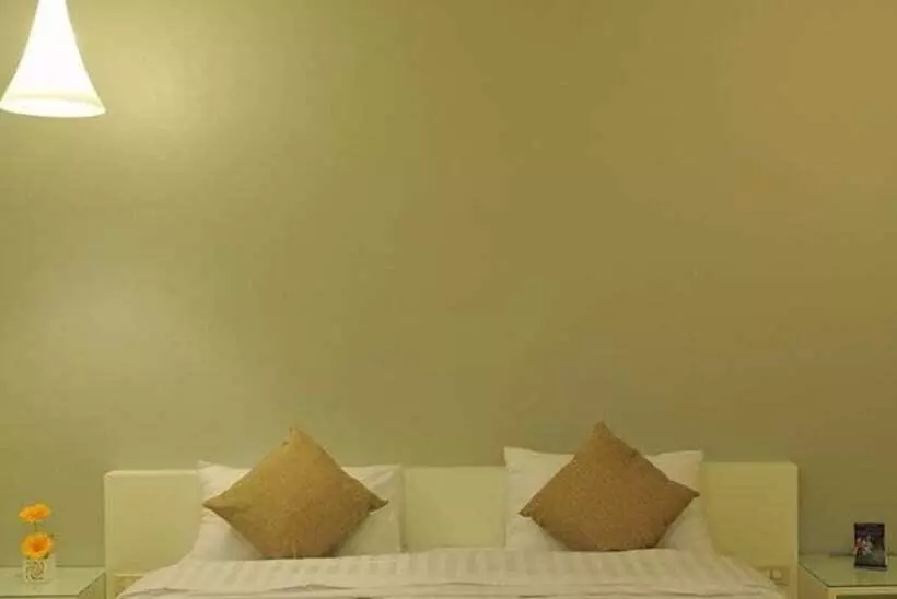 בית מלון כפרי Clear House Phuket